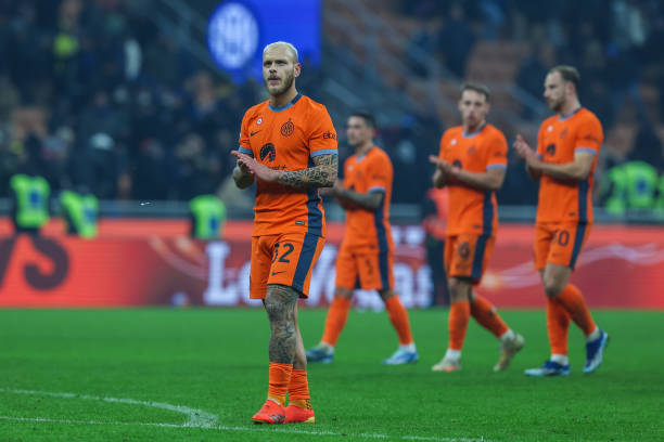 不可动摇的 不可动摇的