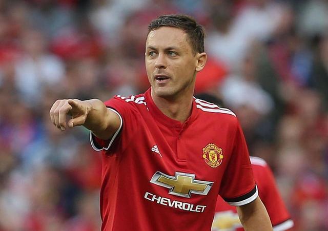 进攻频频受 进攻频频受